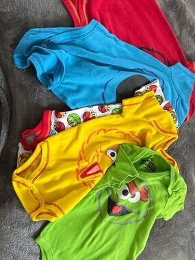 Sesame Street Baby Onesie Set - Bright Blue, Yellow, Green, Red